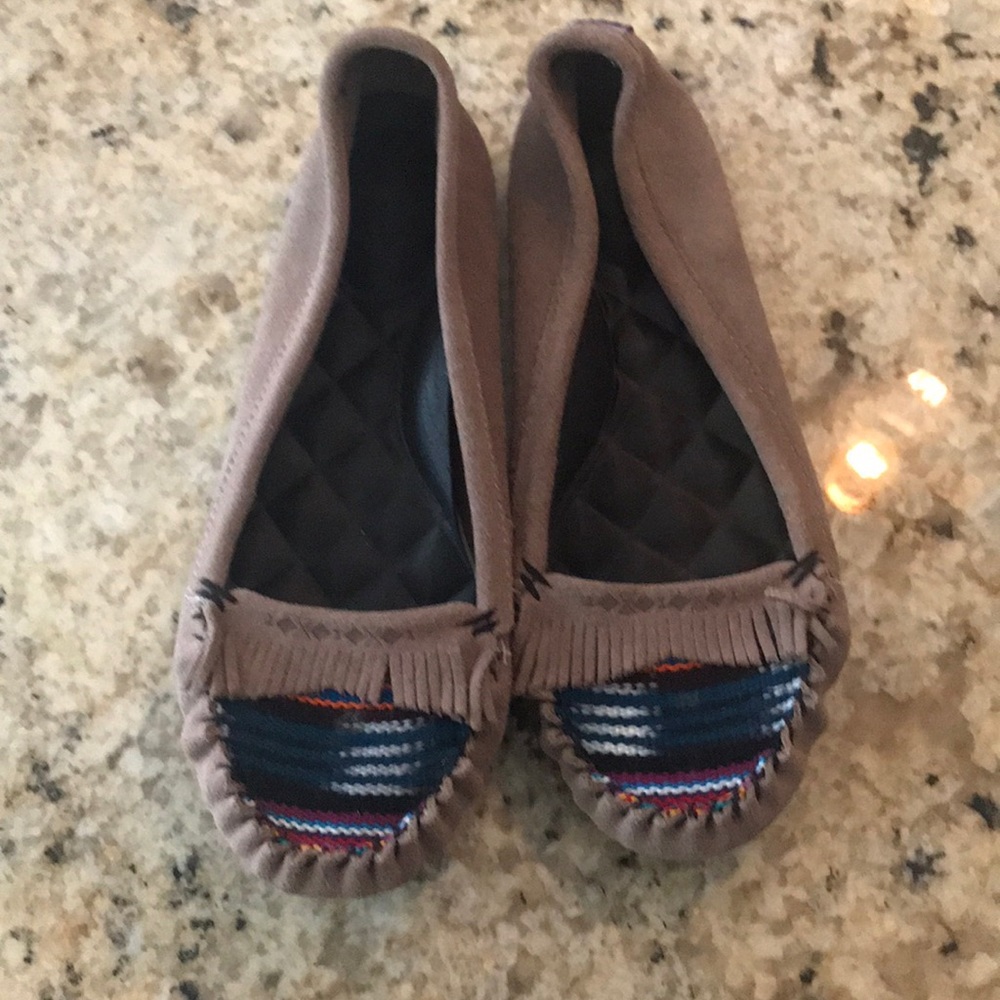Roxy moccasins NWOT